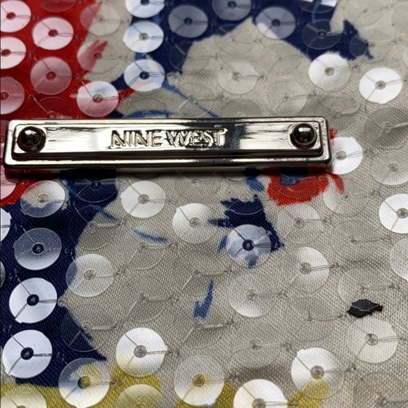 One Nine West "It Girl" Floral Blue Tote - Picture 2 of 12